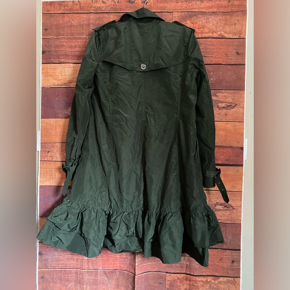 G.E.T- Green Button Front Collared Trench Coat with Ruffle Bottom- M - Picture 2 of 3